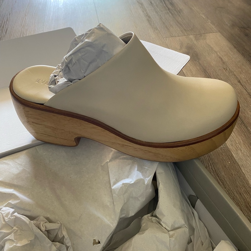 Everlane Wooden Puffa Clog ***Brand New*** Color: Canvas